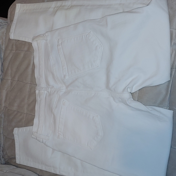 Pair of J Brand White Stretch "Alana" High Rise Ankle Jegging Size 27 - Picture 5 of 12